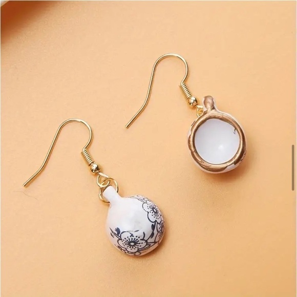 Flower Teacup Dangle Earrings - Picture 6 of 6